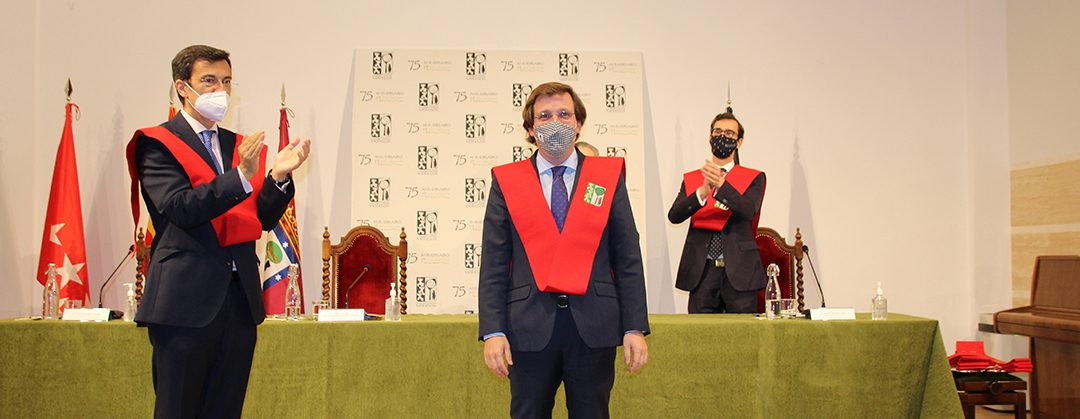 MARTÍNEZ-ALMEIDA, BECARIO DE HONOR DEL COLEGIO MAYOR MONCLOA